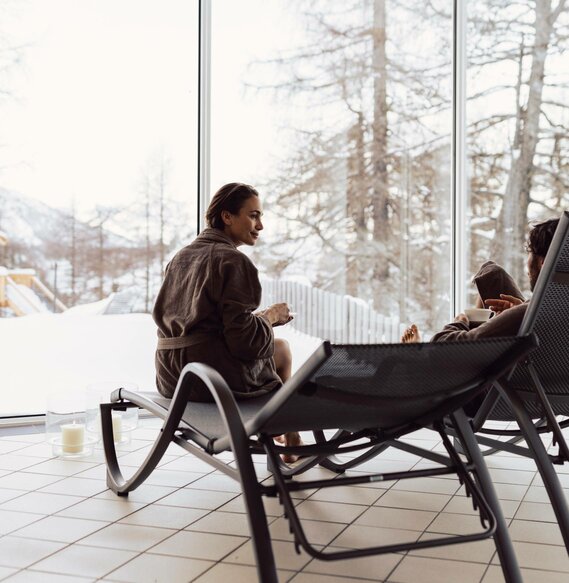 Hotel with pool Obertauern, heated indoor pool Römerbad