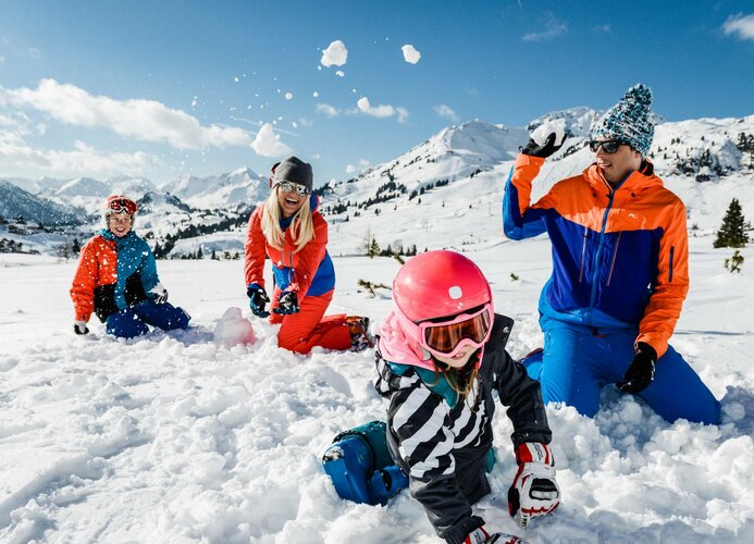 Winter holidays with kids, offer for families Obertauern